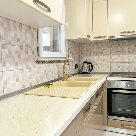Exceptional 832 Appartement