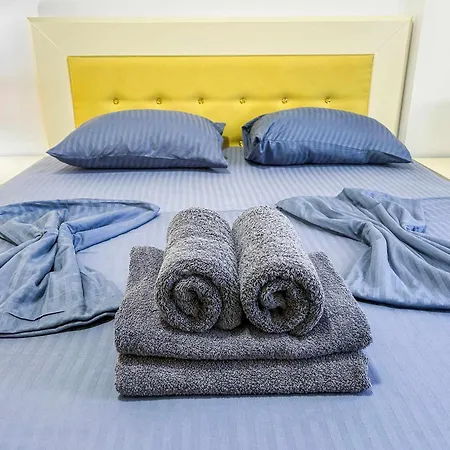 Exceptional 832 Appartement *