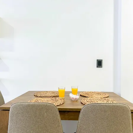 Exceptional 832 Appartement *