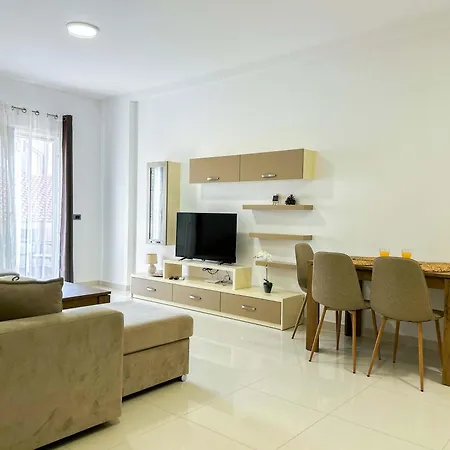 Apartament Exceptional 832 Golem (Tirana)